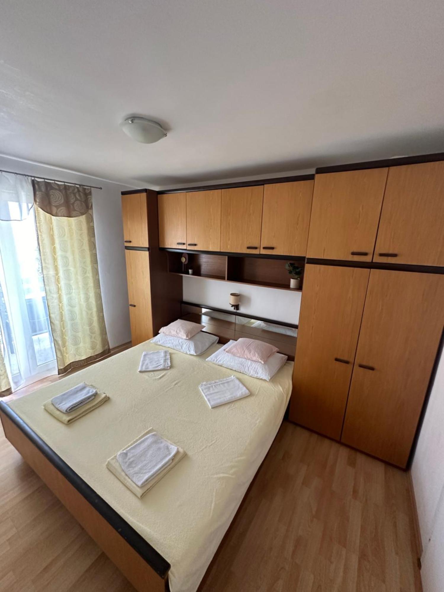 Apartmani Ira Crikvenica Exterior photo